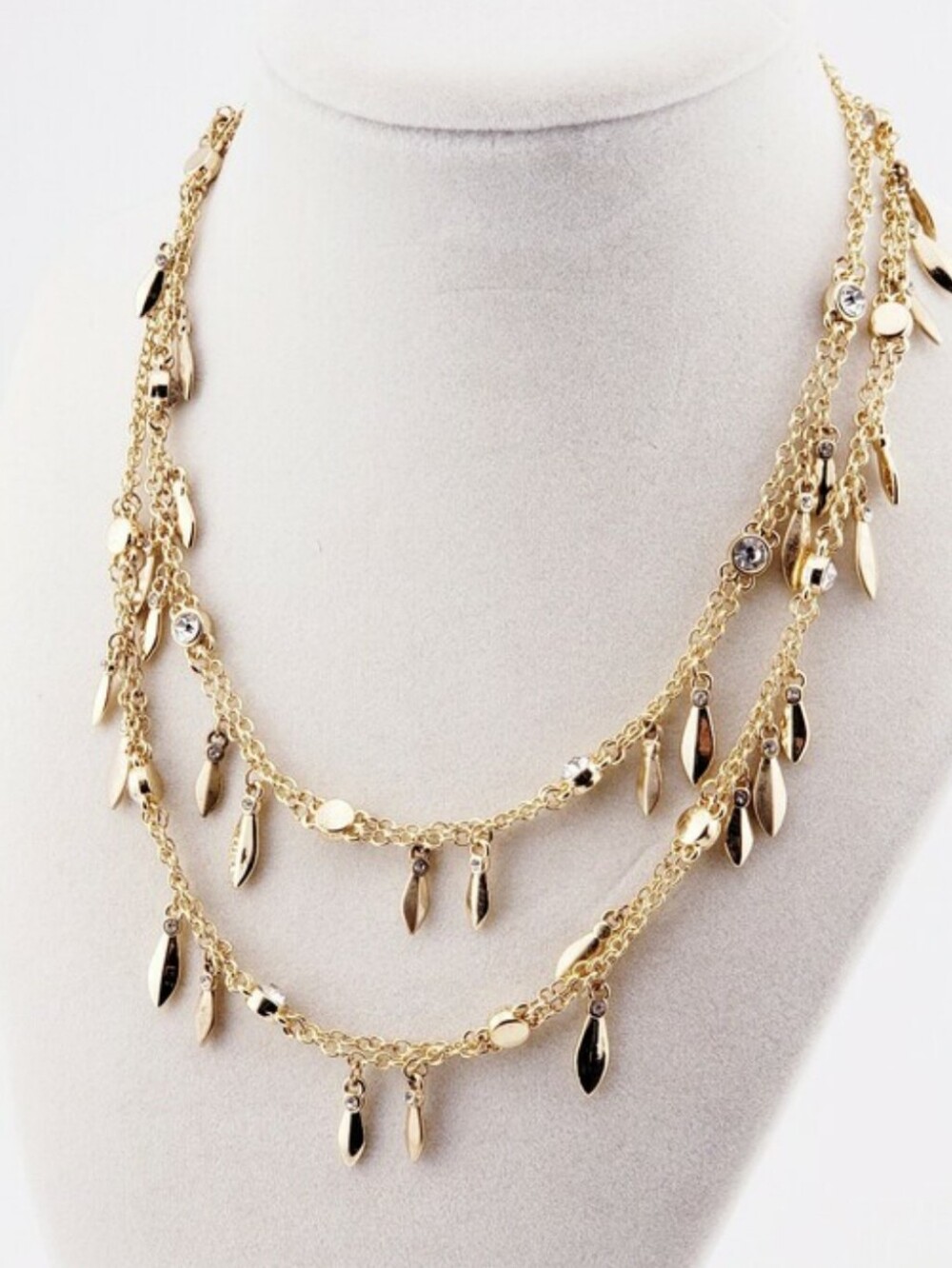 Long Vera Wang Layered Double Chain Gold Leaf Fringe Rhinestone Pendant Necklace